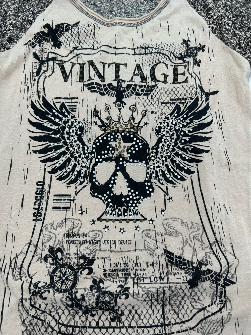Daytrip Beige Studded Body Black Marled Sleeve Graphic Raglan Long Sleeve Top L - Picture 3 of 11